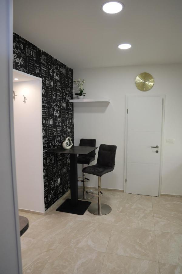Love Nest Apartment Laibach Exterior foto